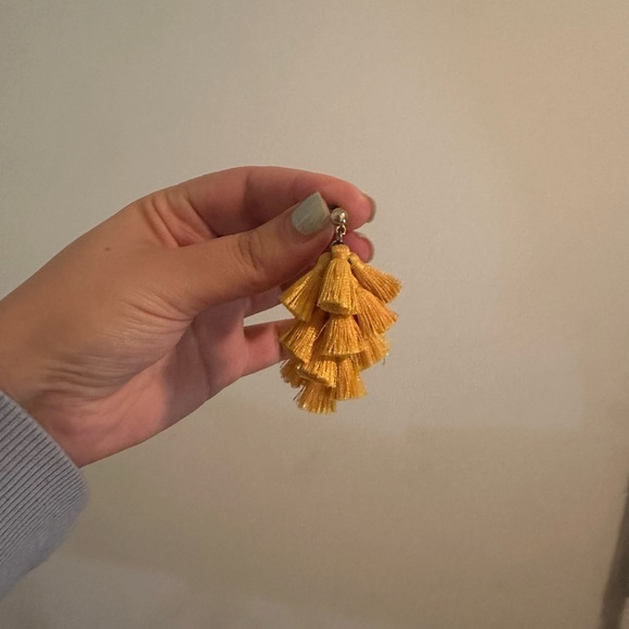 Fun summer earrings from Zara 💛🌻 - Picture 2 of 2